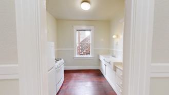 708 Oak Street - Photo 1 of 1