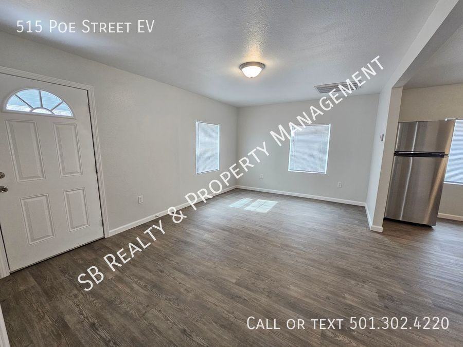 515 Poe St - Photo 2 of 12
