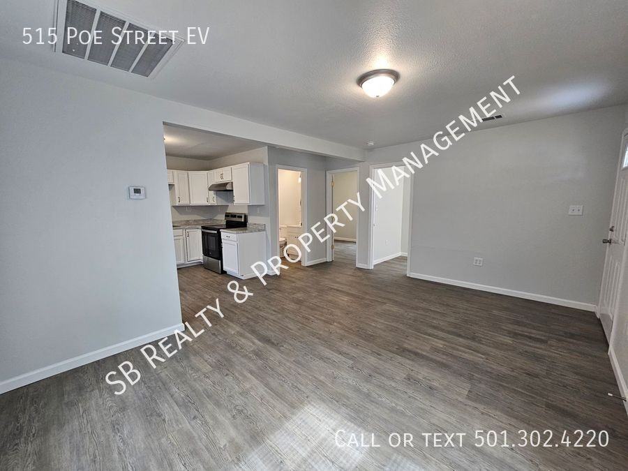 515 Poe St - Photo 3 of 12