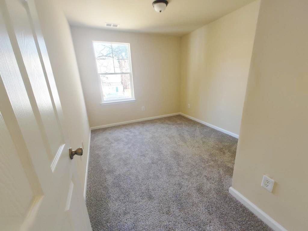 186 Passaic St - Photo 2 of 18