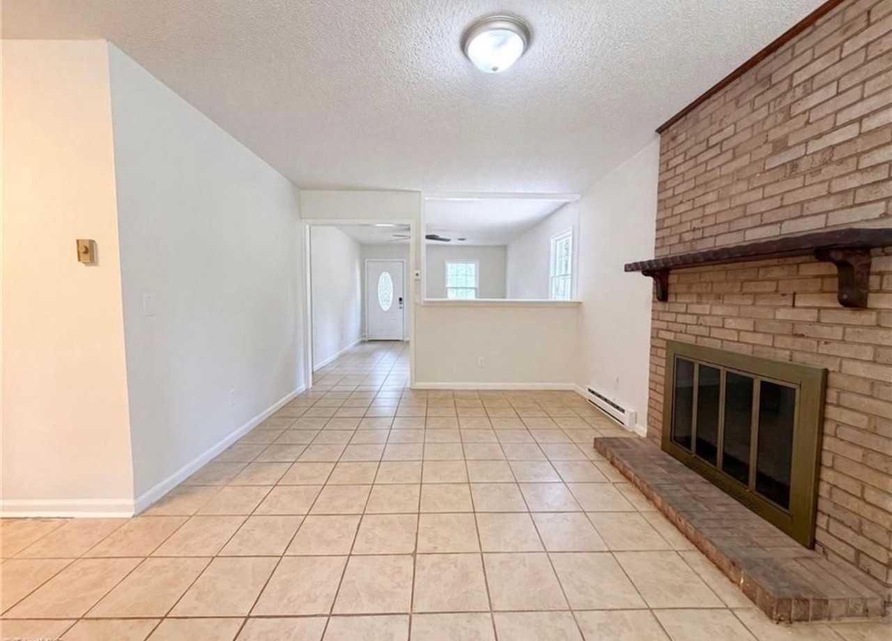 4708 Chaucer Dr - Photo 4 of 15