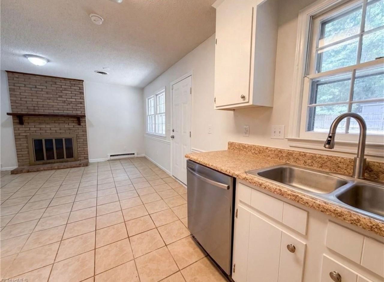 4708 Chaucer Dr - Photo 7 of 15