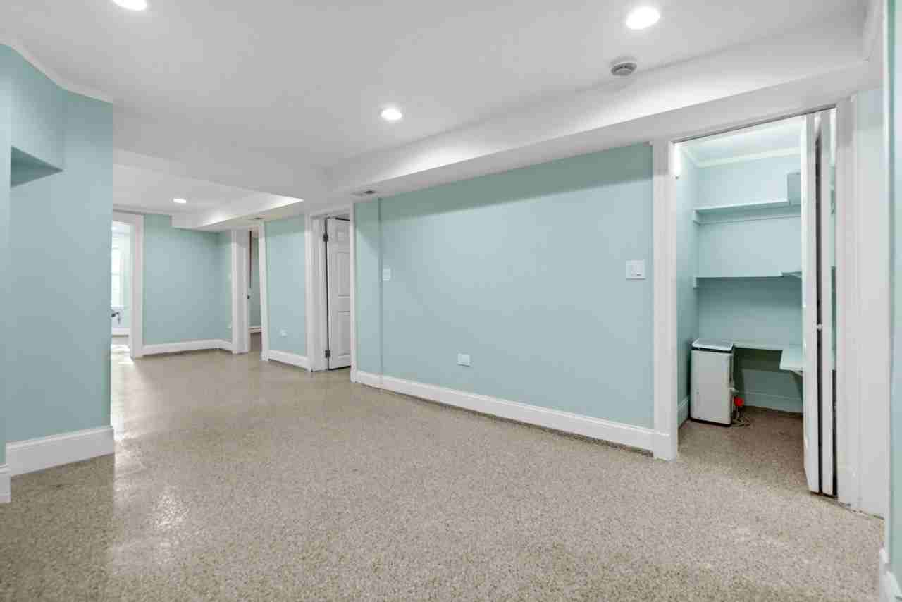 2321 S Albany Ave #G - Photo 5 of 14