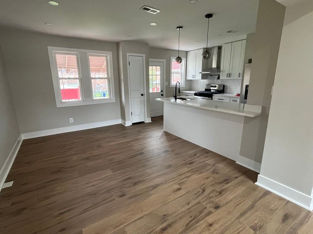 715 Radnor Ave - Photo 4 of 7