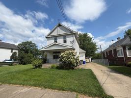 featured image of 1742 Midland Ave