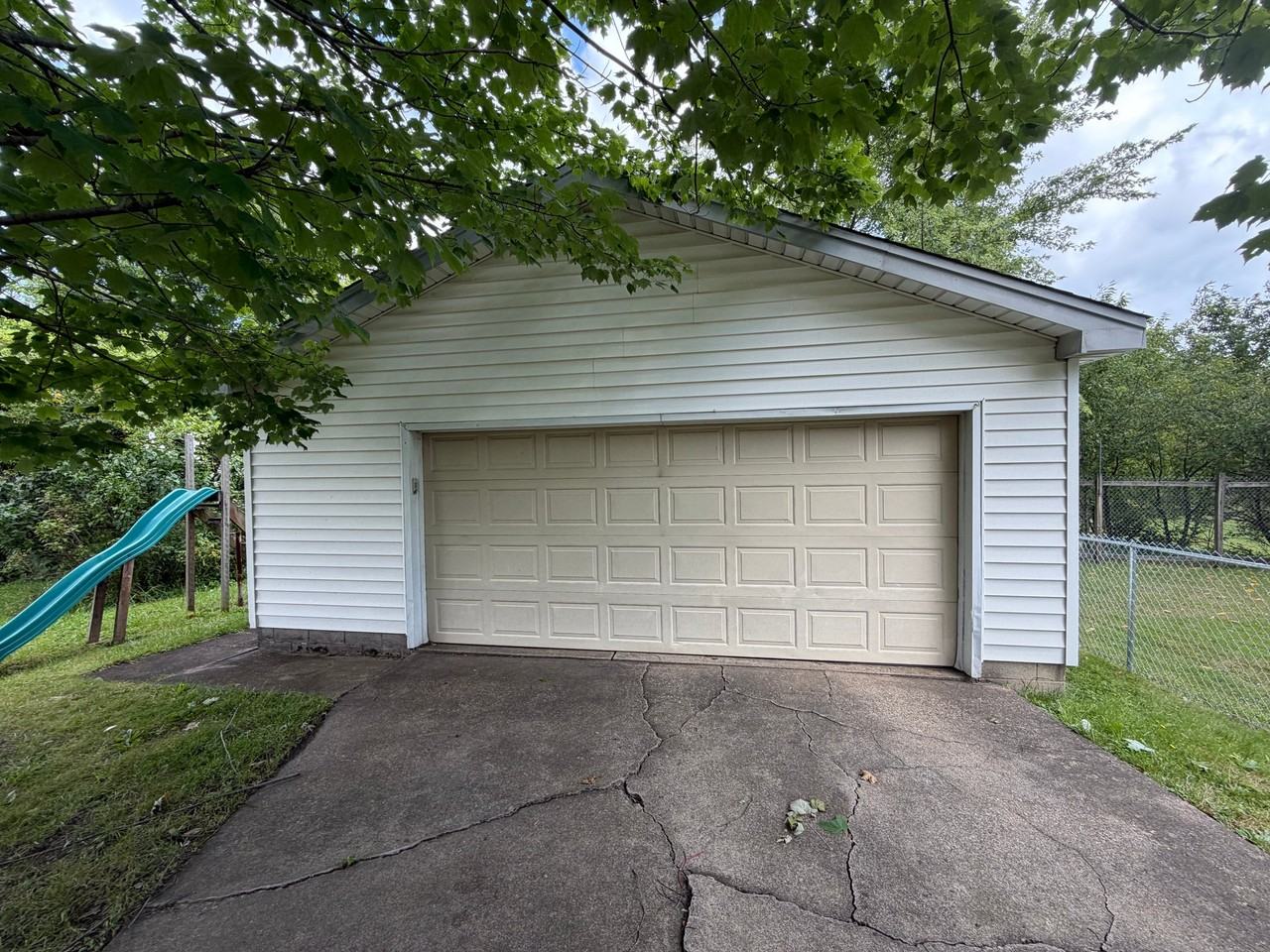 1742 Midland Ave - Photo 2 of 12