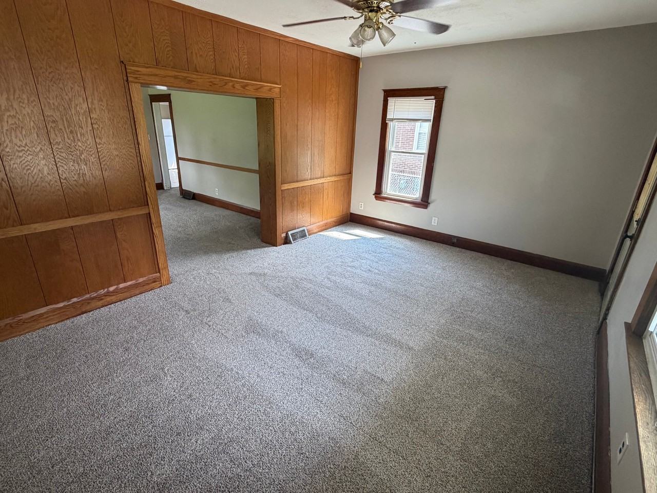 1742 Midland Ave - Photo 5 of 12