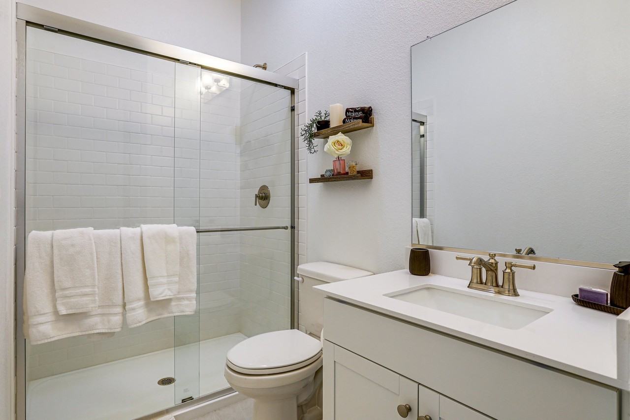 4335 Hooded Crow Cir #2 - Photo 6 of 18