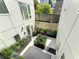 featured image of 614 13th Ave E