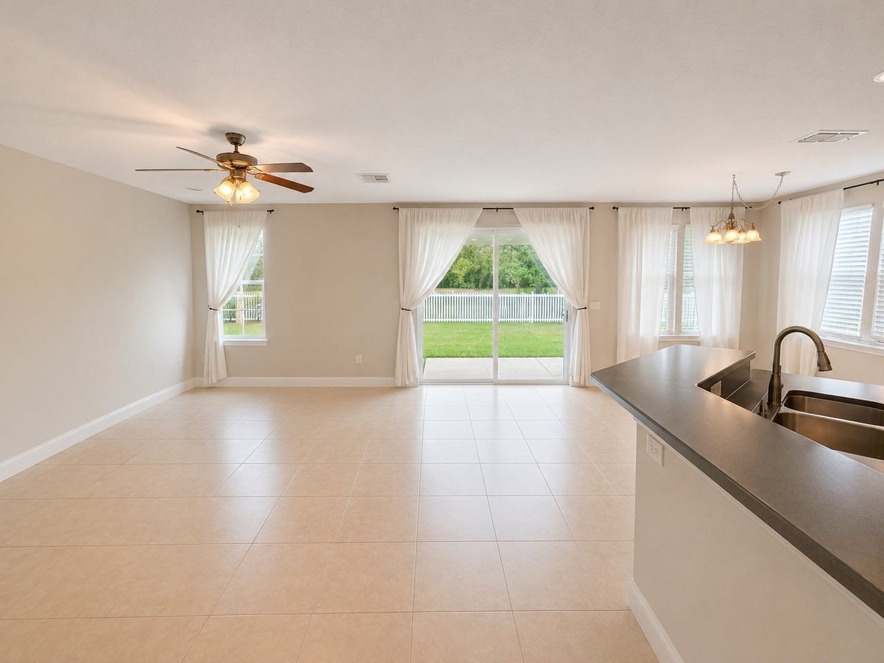 136 Pine Arbor Cir - Photo 5 of 20