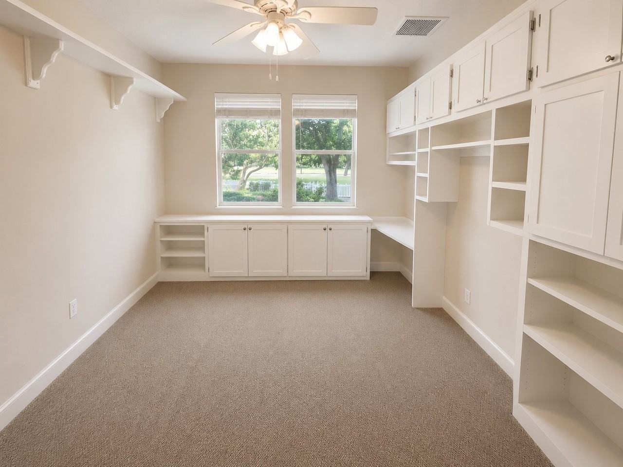 136 Pine Arbor Cir - Photo 6 of 20