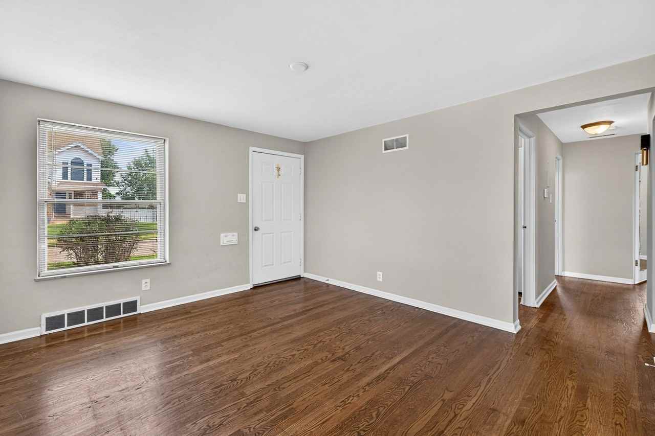 8106 Fawn Ave - Photo 5 of 19