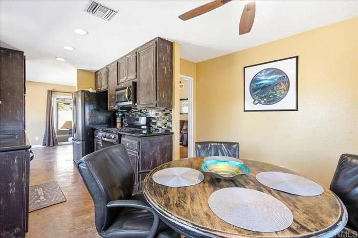 329 Calle Adela - Photo 7 of 16