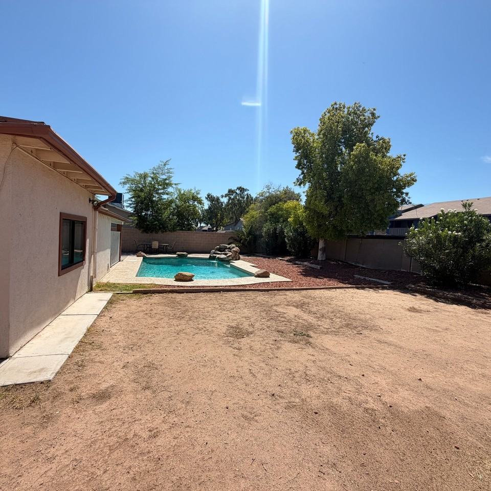 6815 W Carol Ave - Photo 3 of 13
