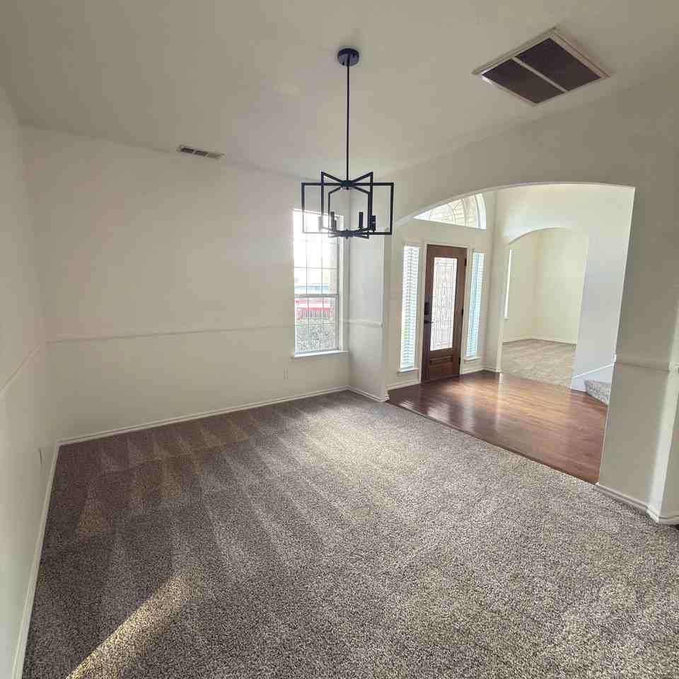 4761 Avocet Dr - Photo 3 of 20