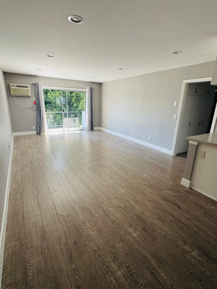 1800 Camden Ave #201 - Photo 2 of 20
