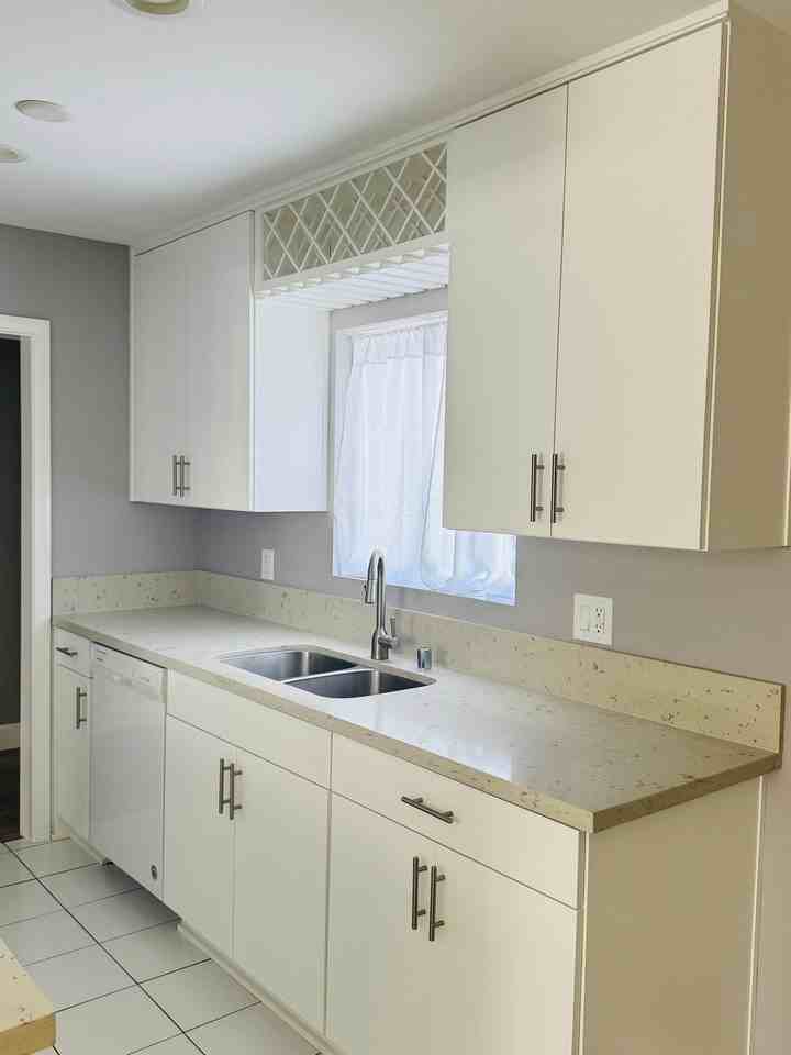 1800 Camden Ave #201 - Photo 6 of 20