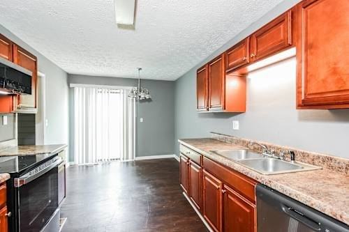 6603 Valley Hill Dr Sw - Photo 3 of 11