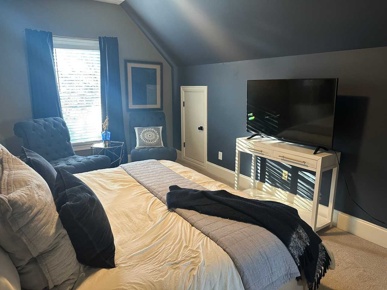 532 Bishop Way Ne #B - Photo 5 of 14