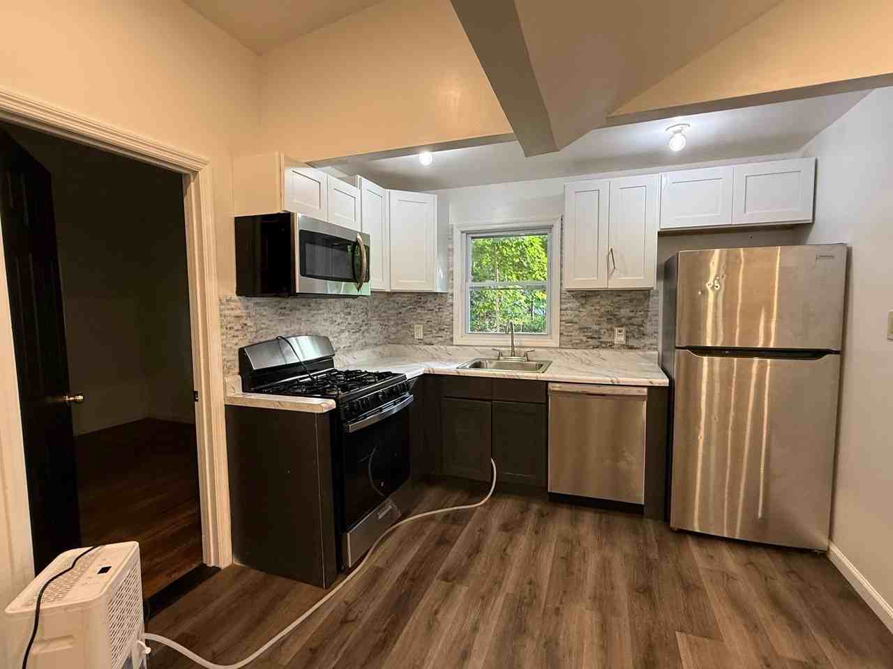 87 Sylvan Trl - Photo 3 of 10