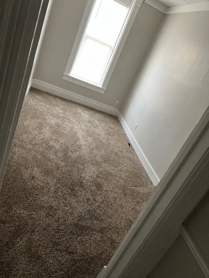 103 1/2 Buchanan St - Photo 2 of 8