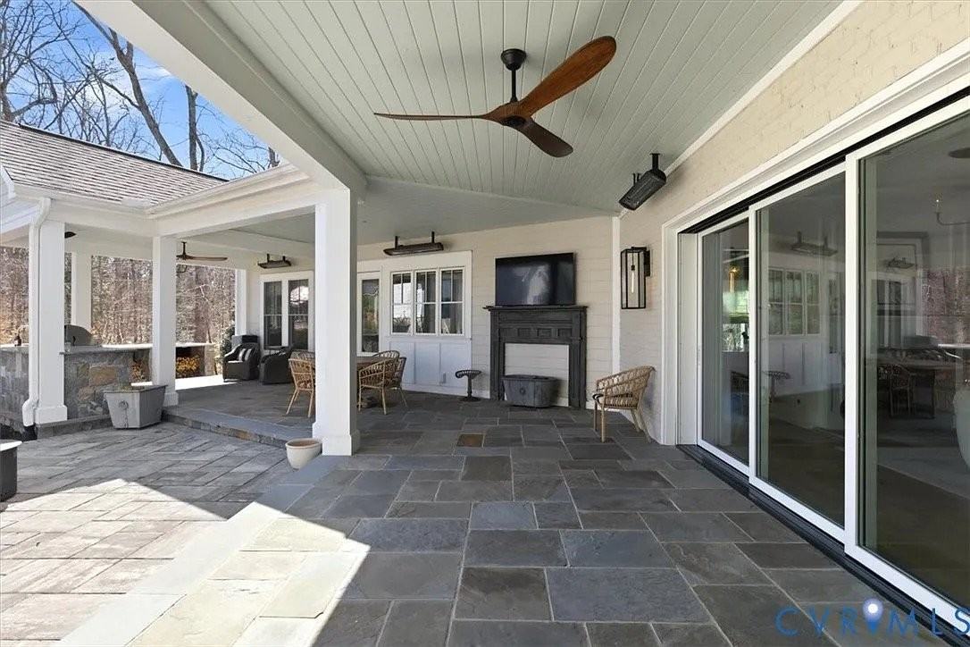 9311 Larus Ct - Photo 2 of 20