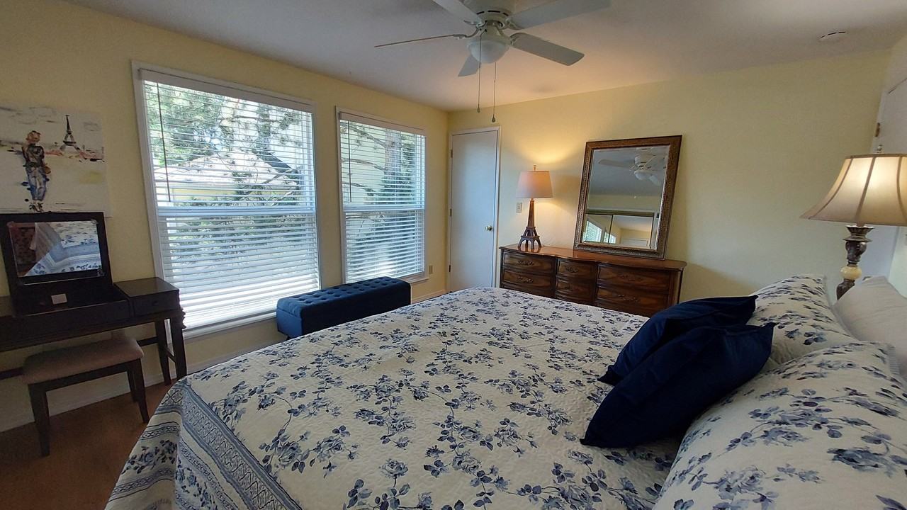 311 Glenn St - Photo 4 of 14