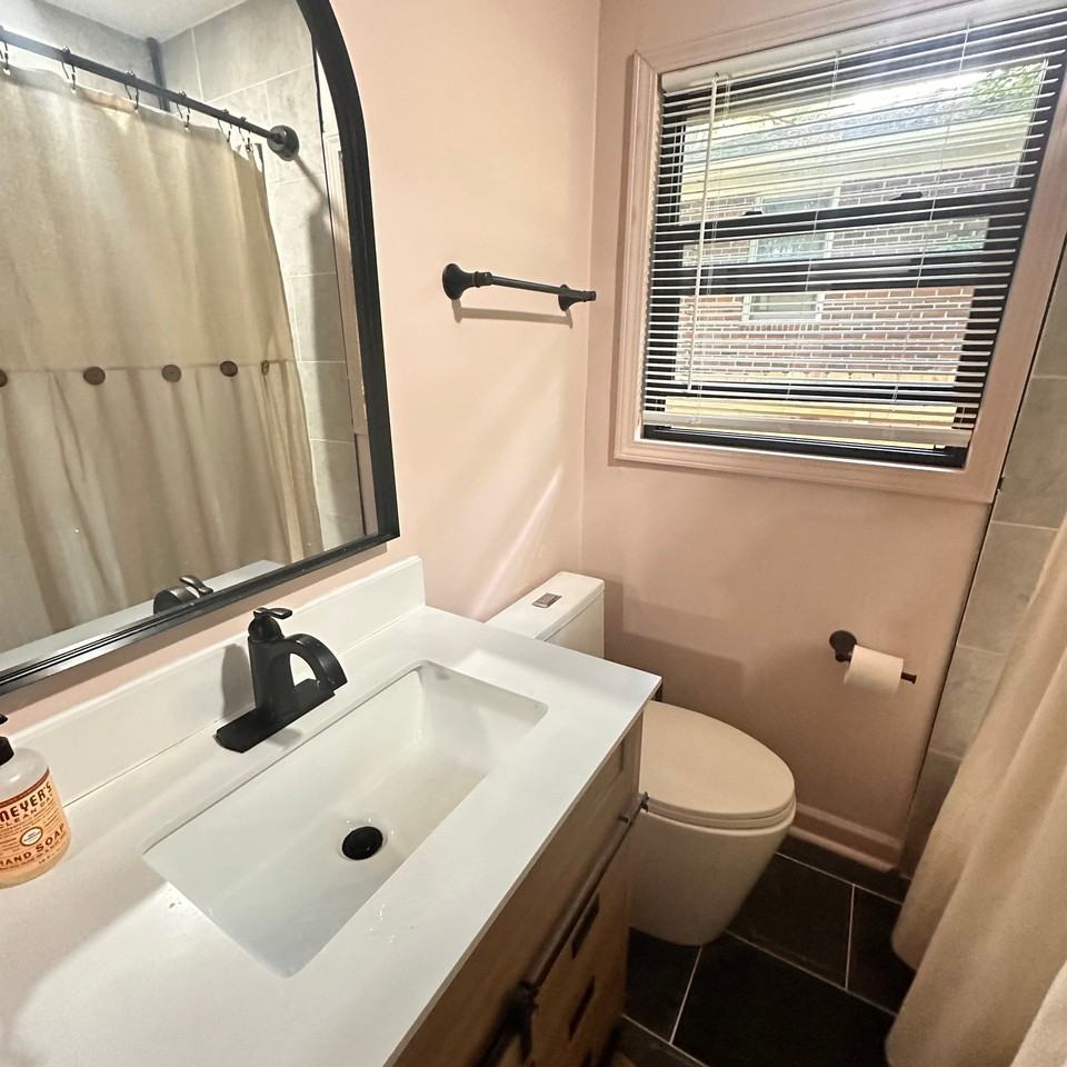 2258 Bryant Dr #3 - Photo 5 of 8