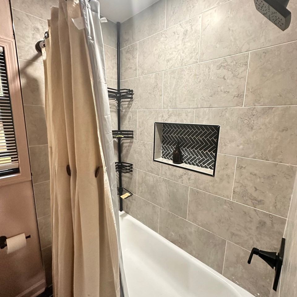 2258 Bryant Dr #3 - Photo 6 of 8