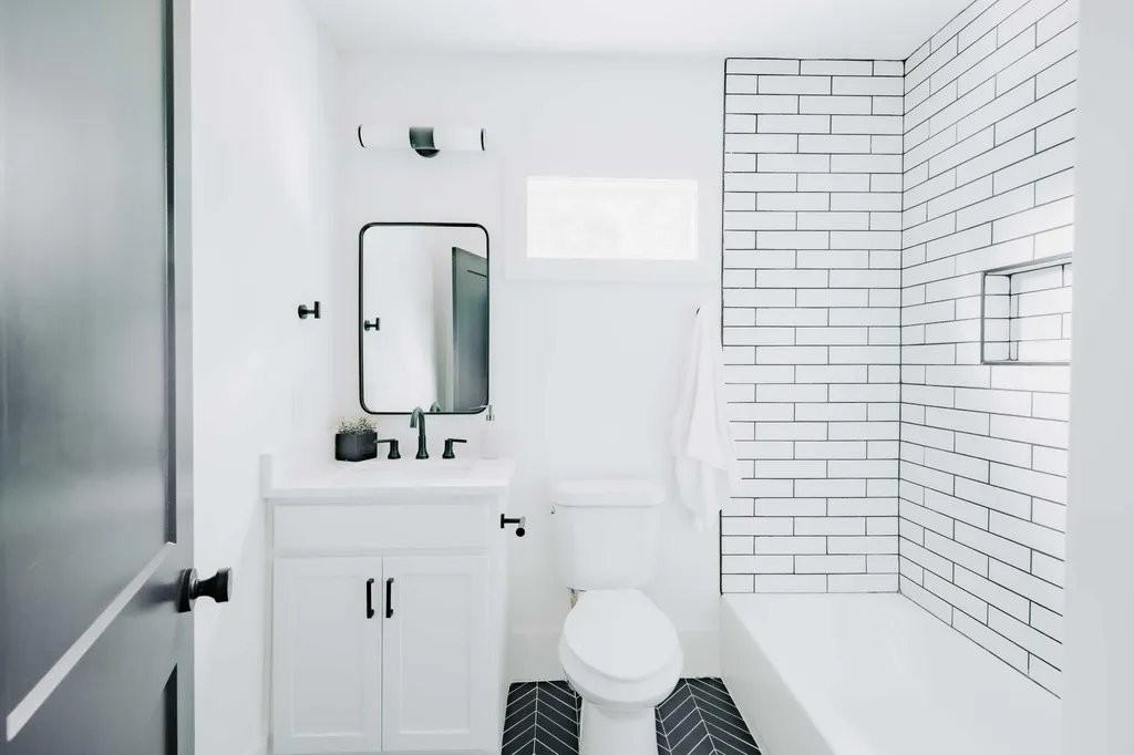 2276 Sutton St Se #A - Photo 3 of 16