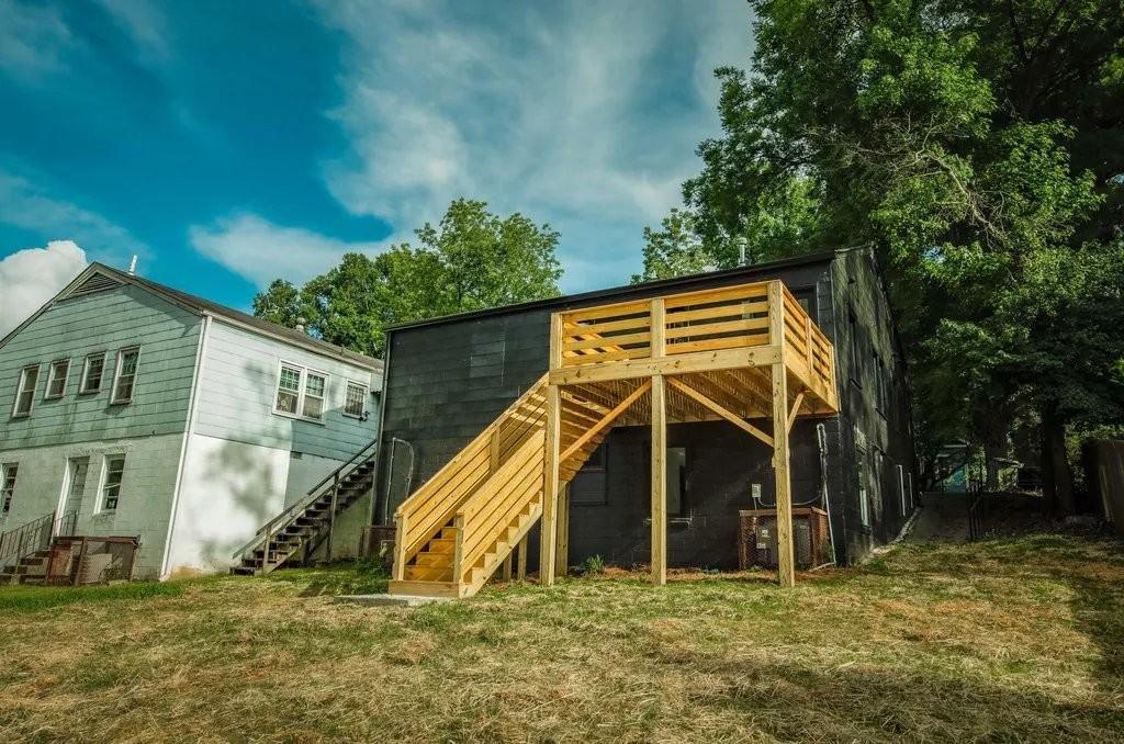 2276 Sutton St Se #A - Photo 7 of 16