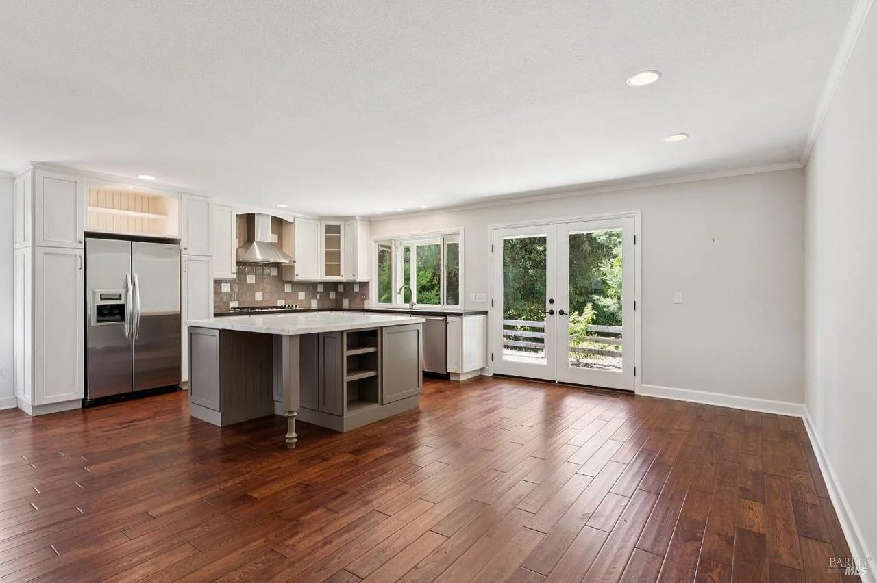 1296 Orchard St - Photo 6 of 20