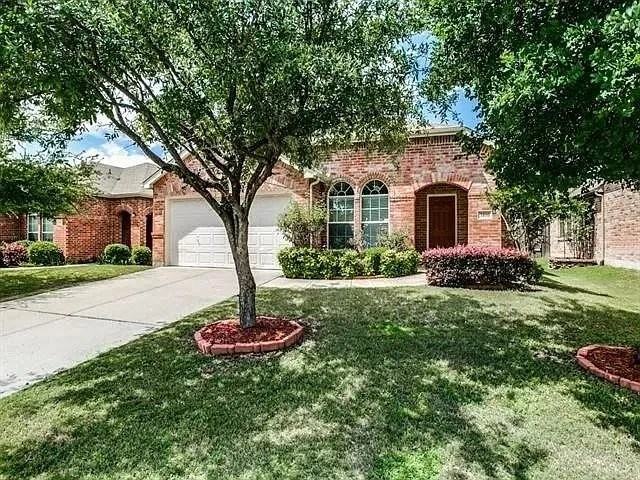 3108 Nandina St - Photo 2 of 14
