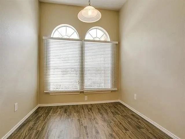 3108 Nandina St - Photo 6 of 14