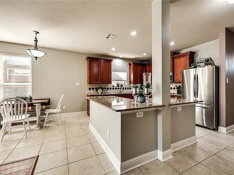 3824 Jeanette Ln - Photo 4 of 23