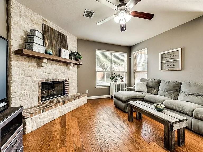 3824 Jeanette Ln - Photo 6 of 23