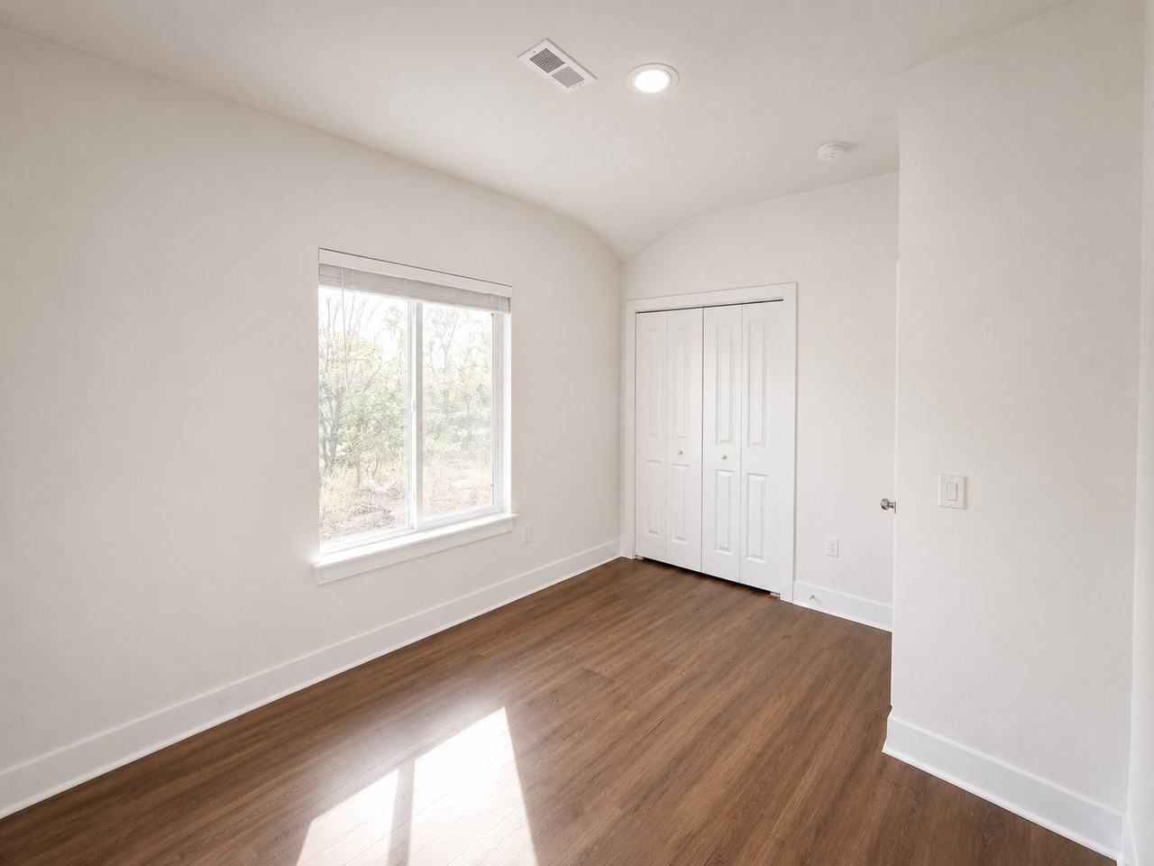 1215 Corporate Dr #129 - Photo 5 of 10
