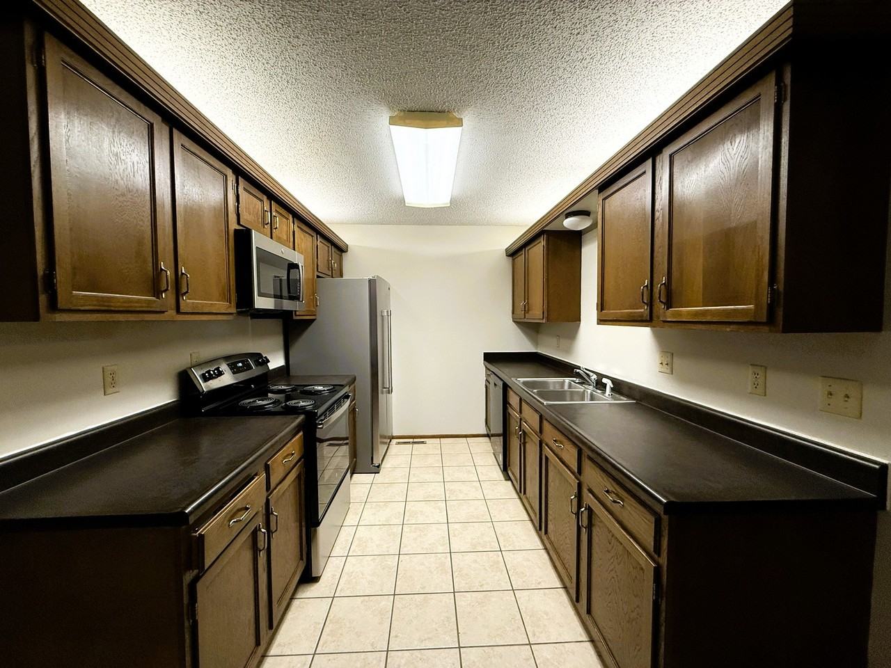 1325 N Denene St - Photo 6 of 20