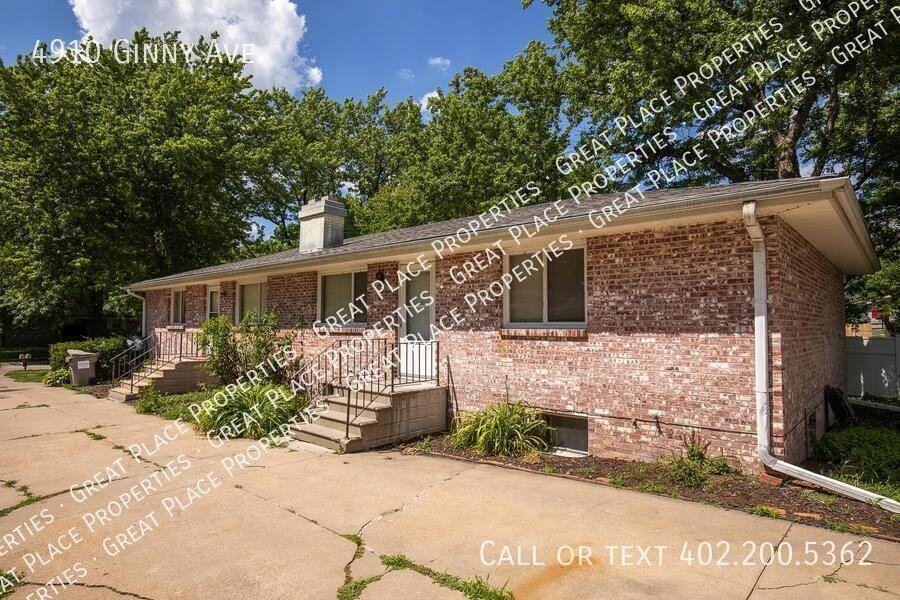 4910 Ginny Ave - Photo 2 of 34