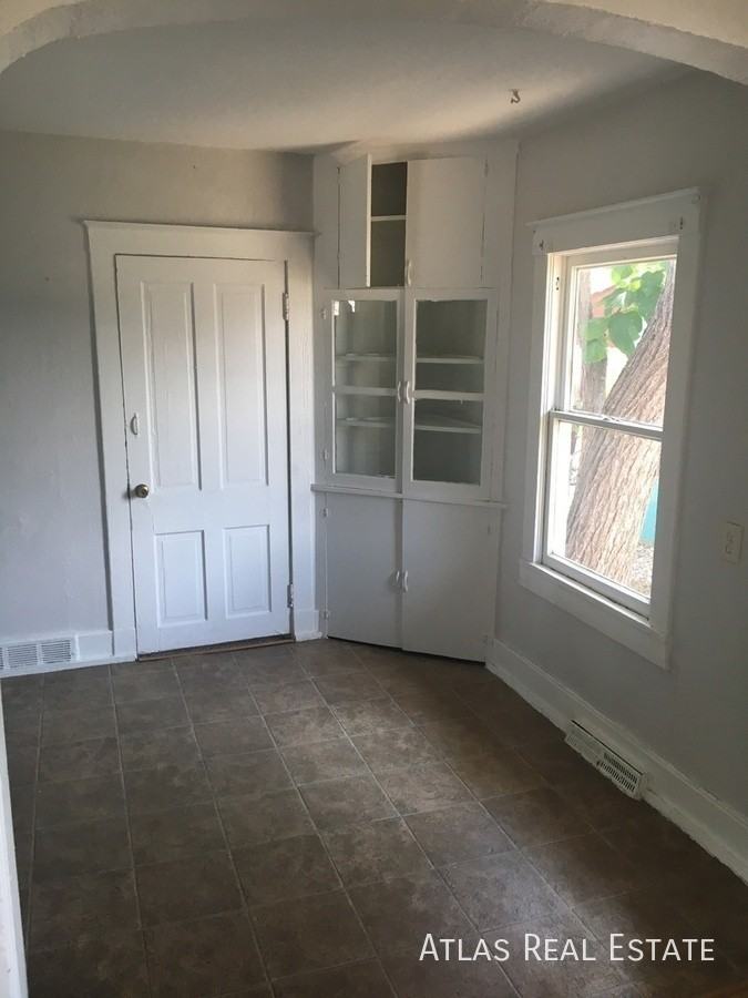 4960 Milwaukee St - Photo 4 of 7