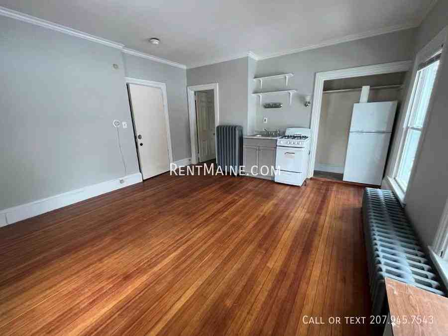 24 Grove St #E - Photo 4 of 15