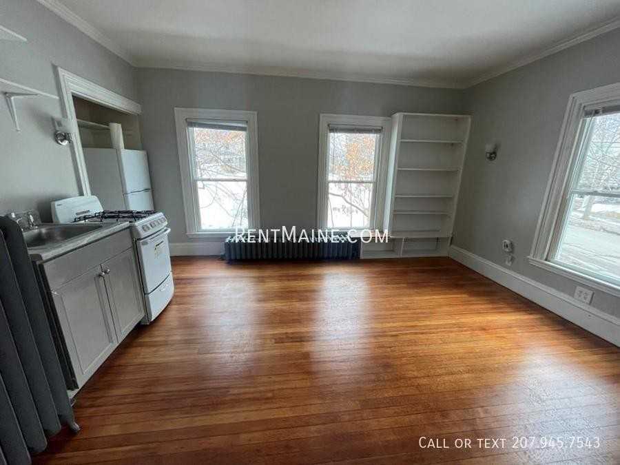 24 Grove St #E - Photo 7 of 15