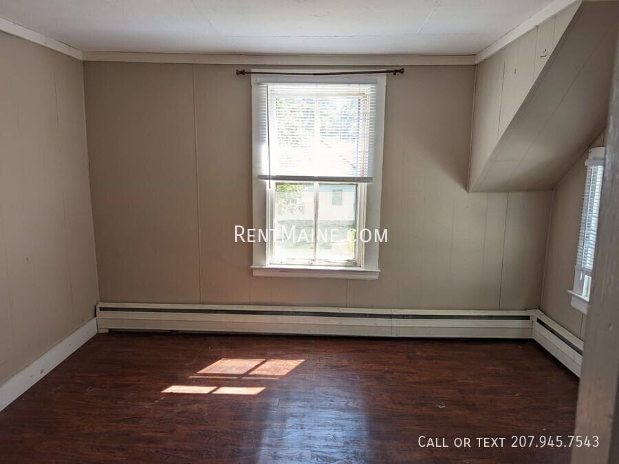 40 Gilman Falls Ave #2 - Photo 4 of 12