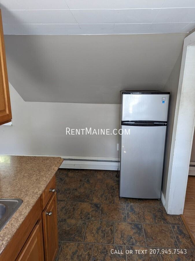 40 Gilman Falls Ave #2 - Photo 7 of 12