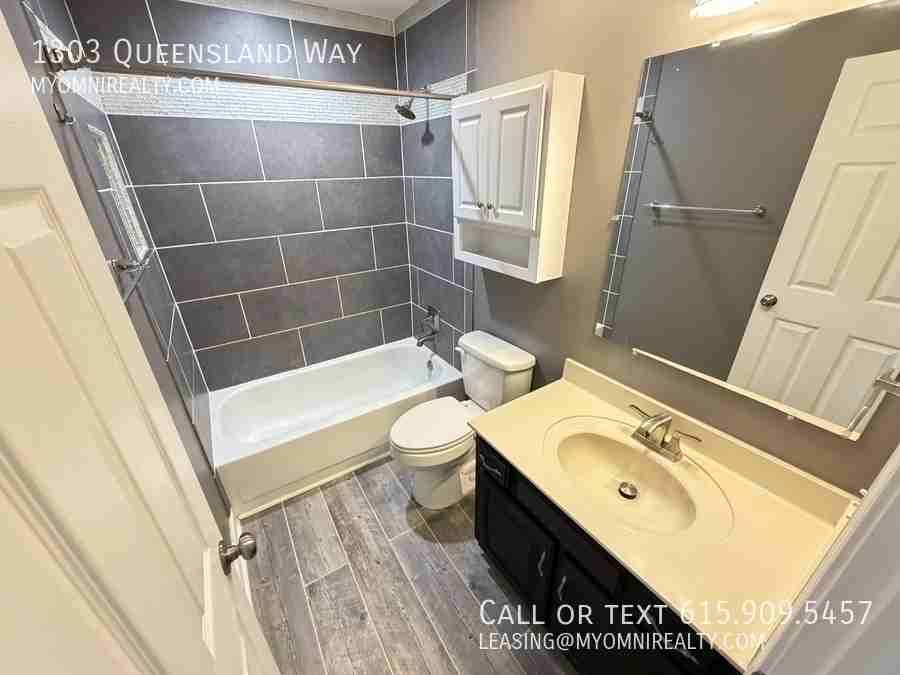 1303 Queensland Way - Photo 2 of 47
