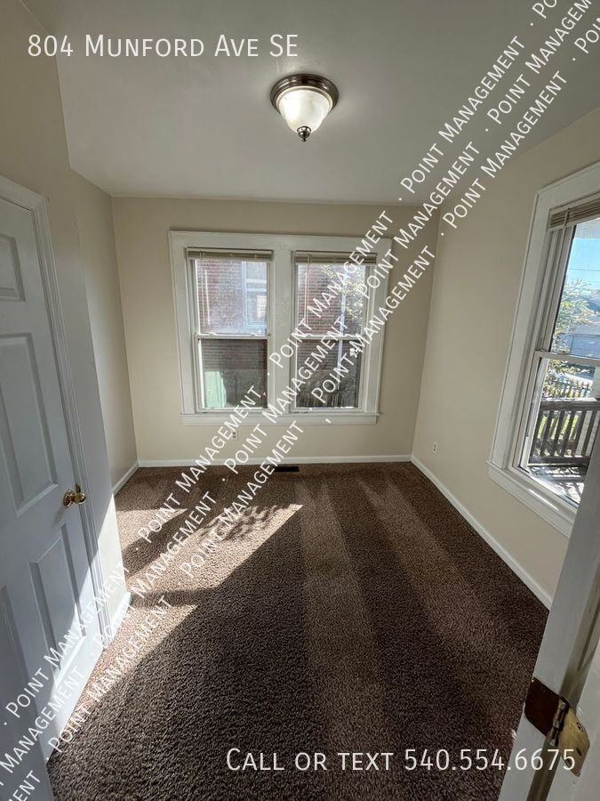 804 Munford Ave Se - Photo 4 of 13