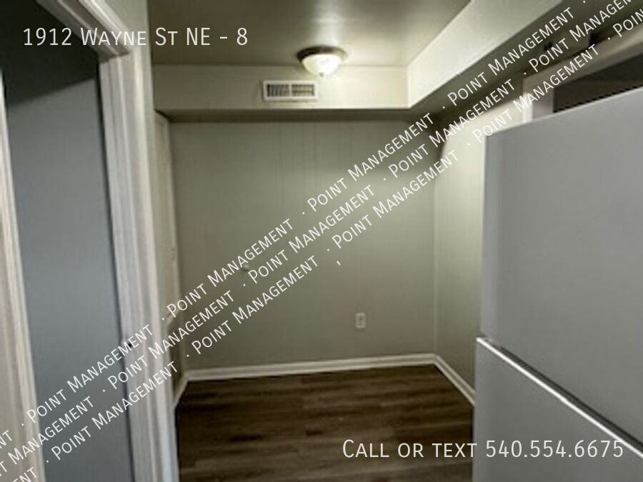 1912 Wayne St Ne #8 - Photo 5 of 9