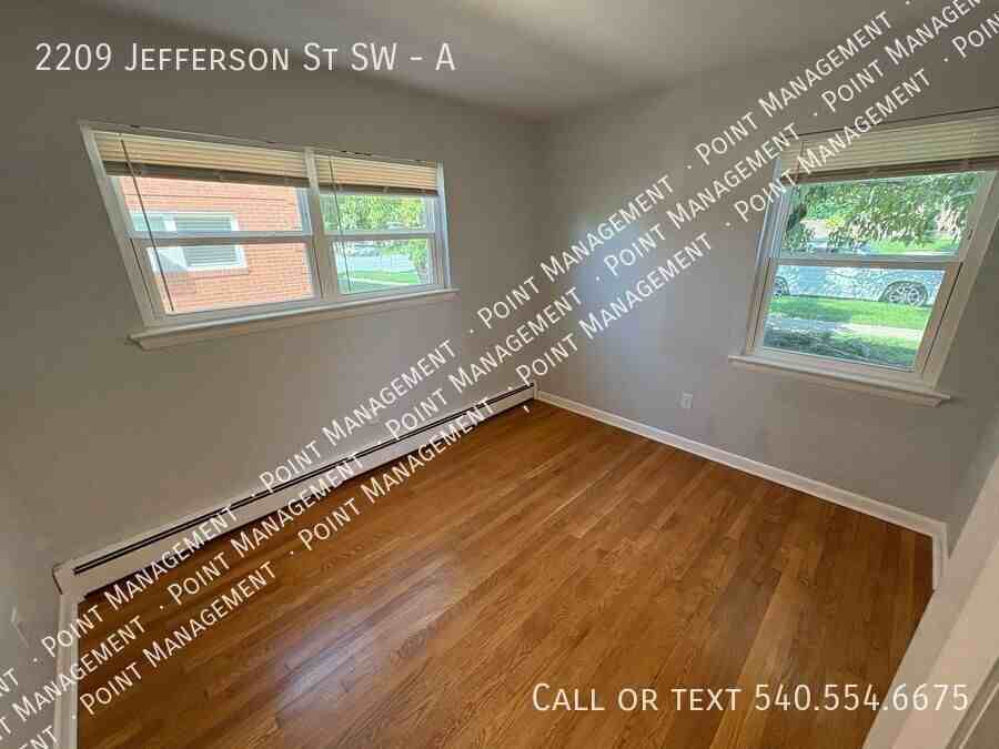 2209 Jefferson St Sw #A - Photo 4 of 9