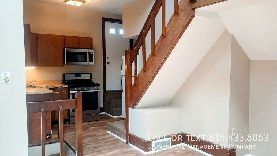 354 W 7th St #5 - Photo 7 of 8
