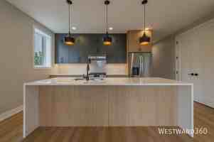 featured image of 3555 N Neenah Ave #2N